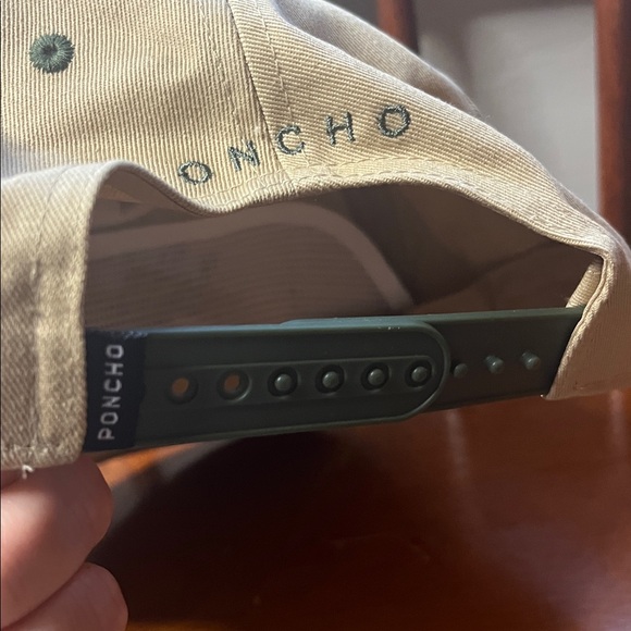 Poncho Outdoors Tan and Green Snapback Hat - Picture 3 of 9